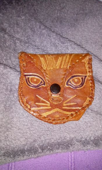 Porte-monnaie tête de chat en cuir
