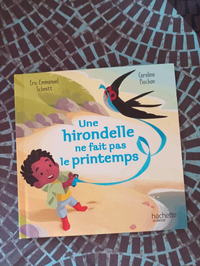 livre une hirondelle ne fait pas le printemps