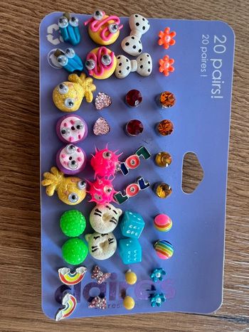 20 paires de boucles d’oreilles