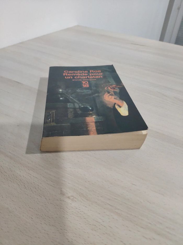 Livre poche 10/18 remède pour un charlatan Roe grands détectives - photo numéro 4