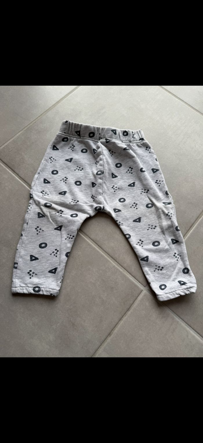 Jogging 18 mois - photo numéro 2