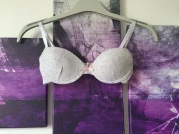 Soutien gorge quasi neuf 12 ans