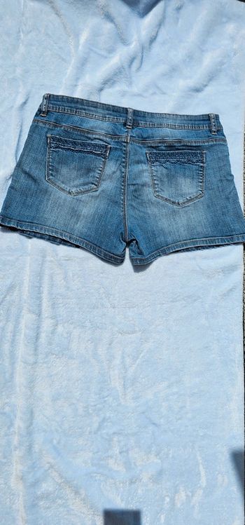 Short jean Promod brodé taille 44