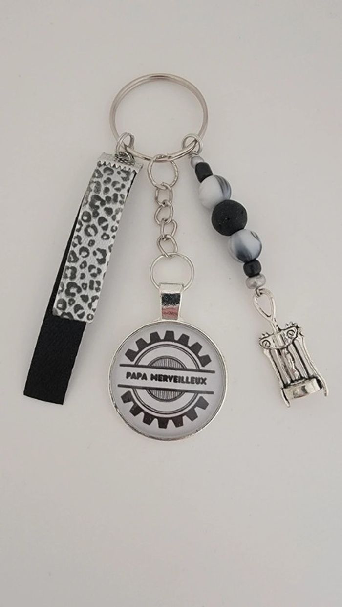 Cadeau papa, porte clé message " papa merveilleux "