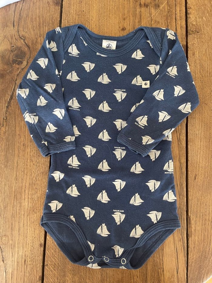 Lot body taille 12 mois - photo numéro 7