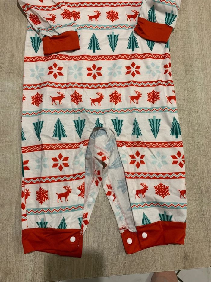 Pyjama de noël 9/12 mois - photo numéro 3