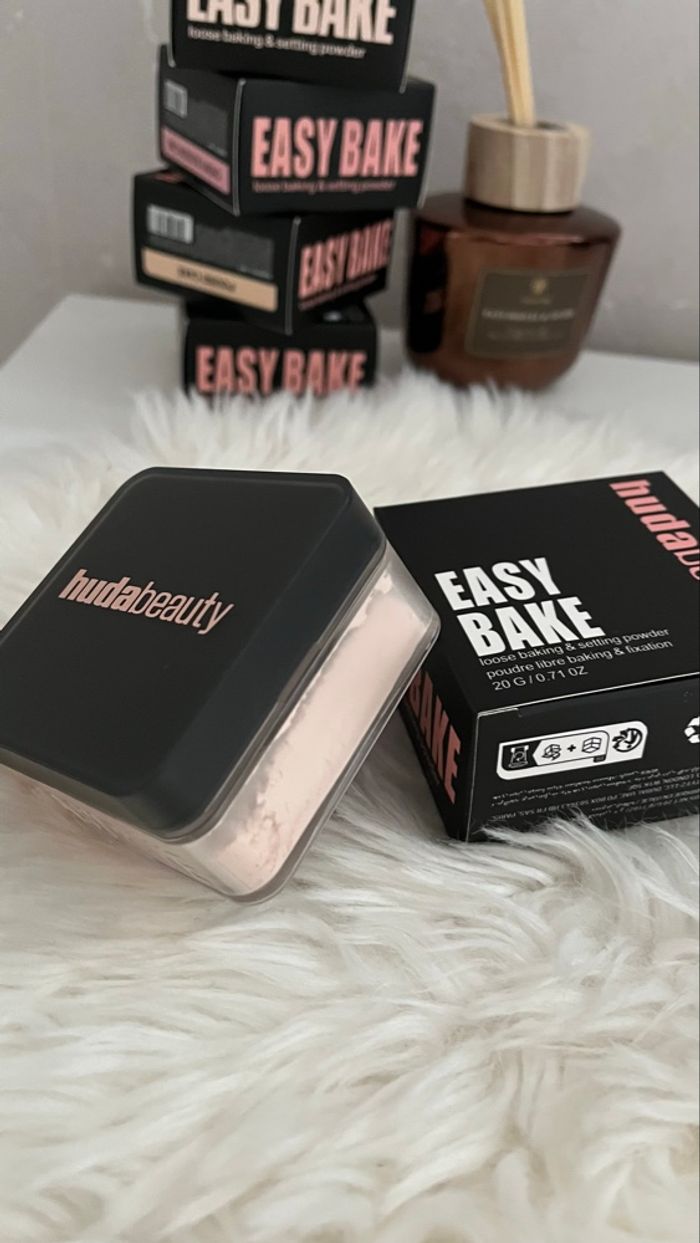 Poudre Huda Beauty - Peach pie - photo numéro 2