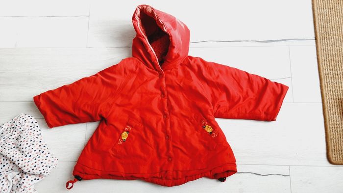 Vêtement bébé fille manteau rouge 18 mois