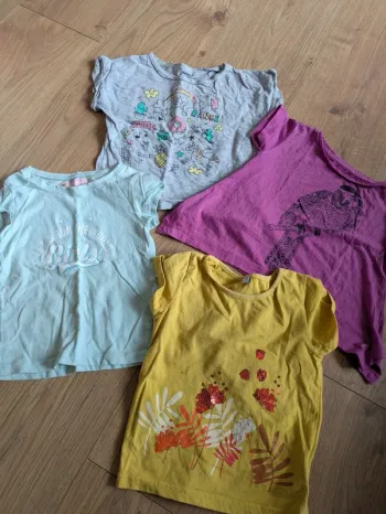 Lot tee shirts