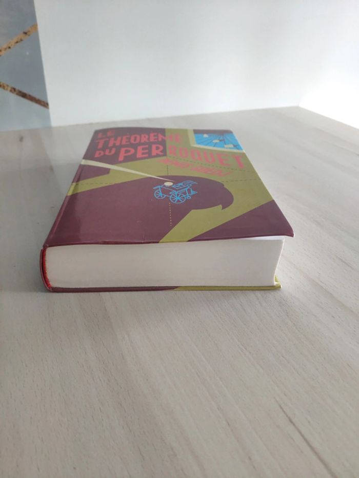 Livre grand format Le théorème du perroquet Denis Guedj - photo numéro 2