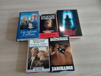 Lot de 5 livres, divers (10)(John Farris)