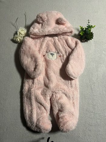 Très belle combinaison pour bébé fille