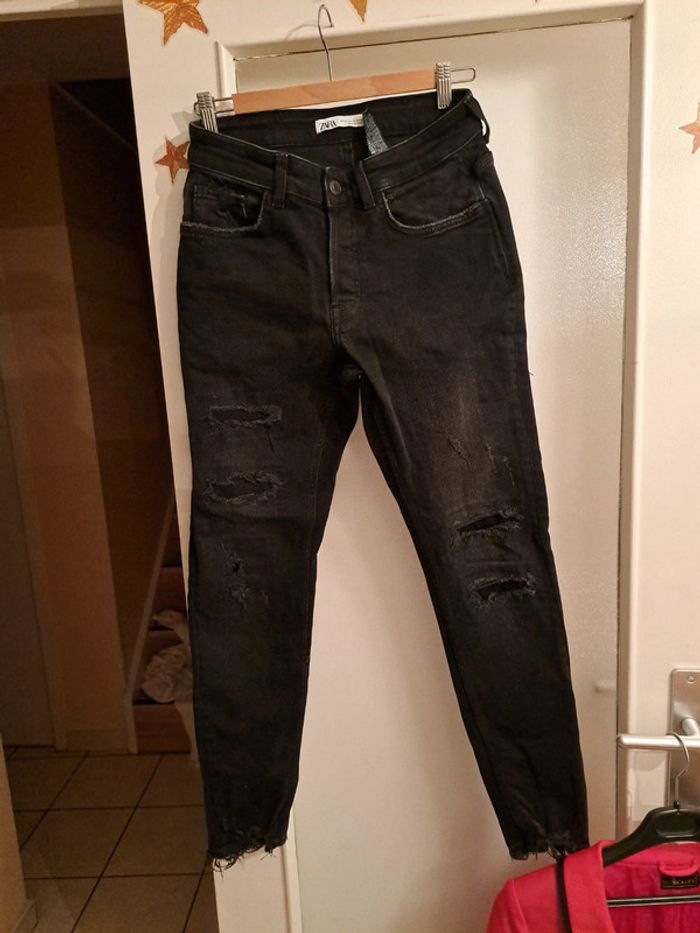 Jean troué noir T38 #isacorbashomme