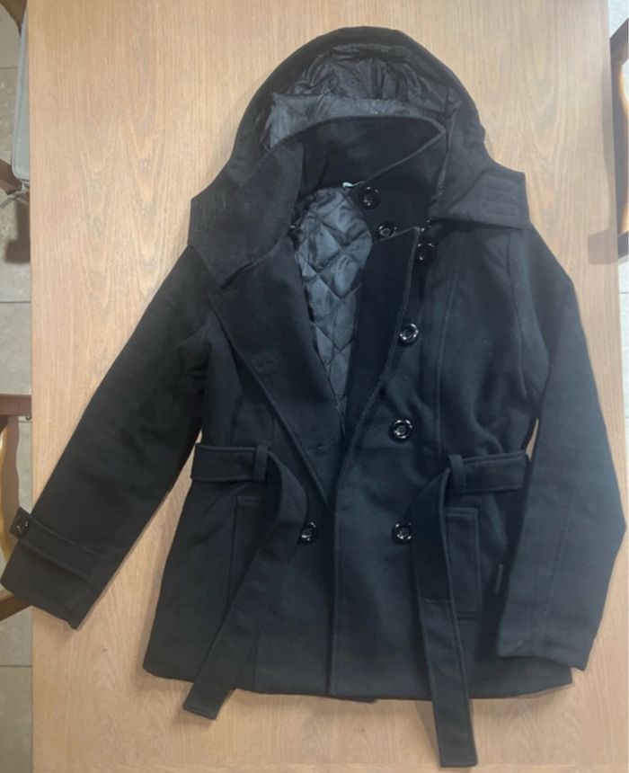 Manteau d’hiver caban noir avec capuche Arabesque. - photo numéro 2