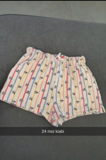 Short fille