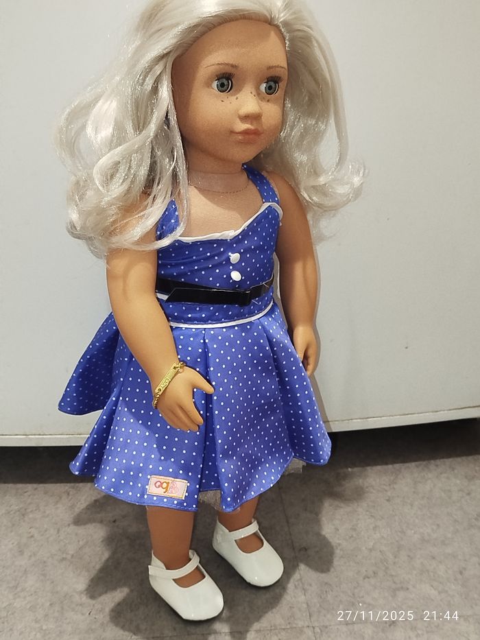 Poupée our génération - photo numéro 2