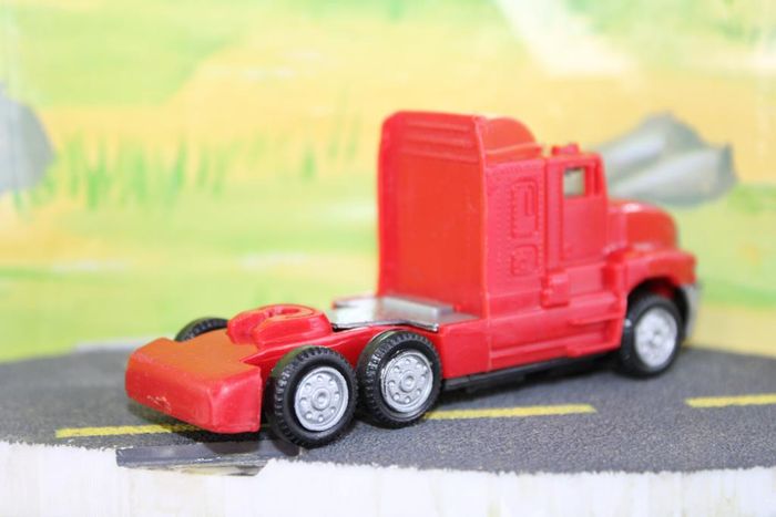 New ray camion tracteur Freighliner - photo numéro 5