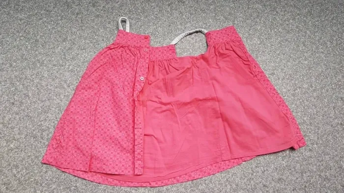 Obaibi robe 👗 été 
Taille 18 mois
Très bon état - photo numéro 3