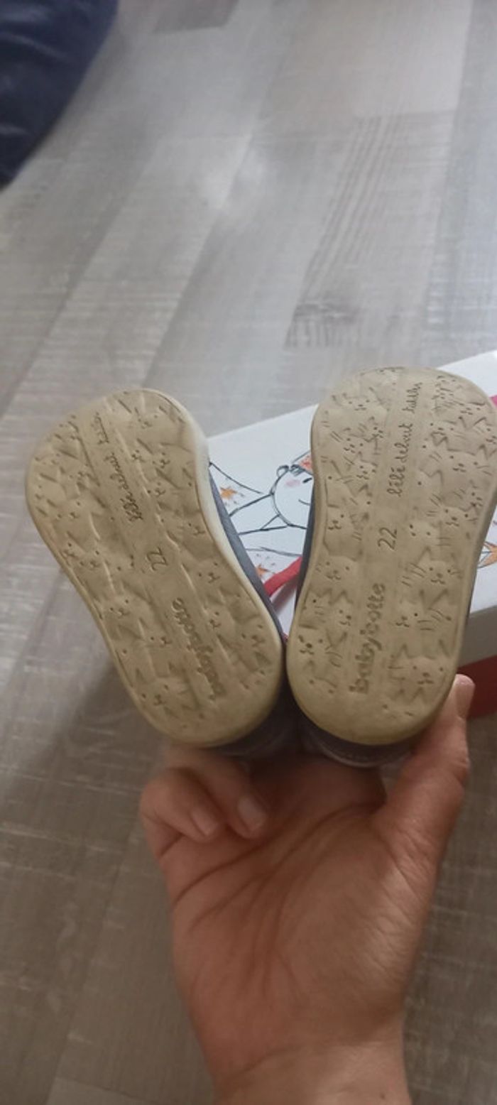 Chaussures babybotte taille 22 - photo numéro 3