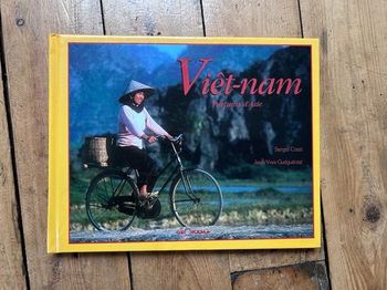 Livre souvenir du viet-nam georama  
