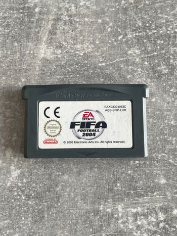 Jeu pour Nintendo Gameboy advance, Fifa football 2004 version europe dont le français.