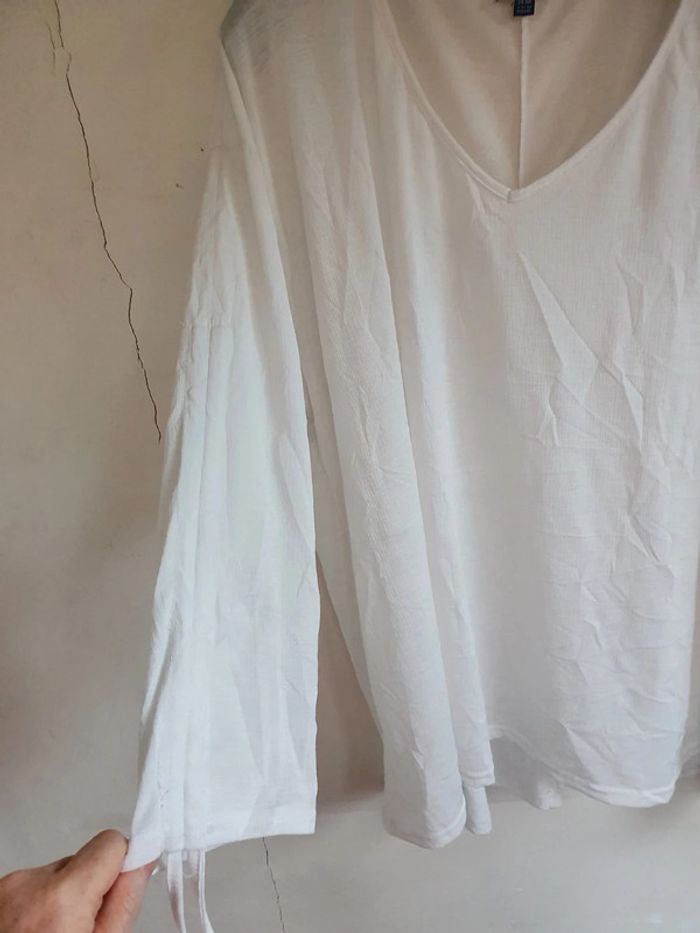 Tunique blanche kiabi 58/60 - photo numéro 2
