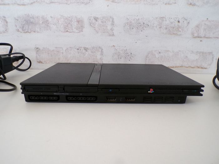 Console - Play Station 2 - PS 2 - Sony - photo numéro 4