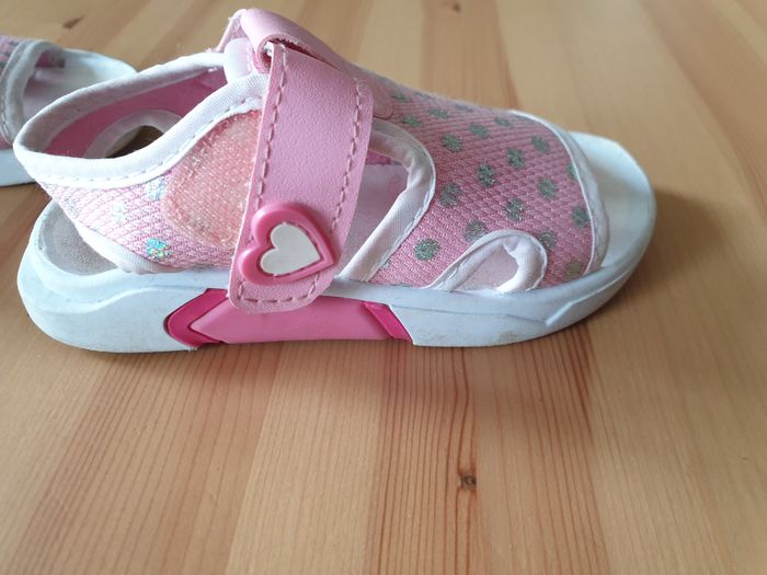 Sandales rose et blanche - Taille 22 - photo numéro 3