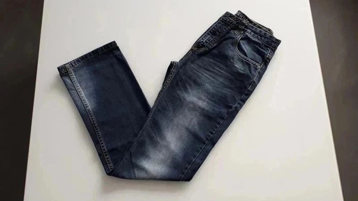 15 € Jean Redskins 14 ans Excellent état