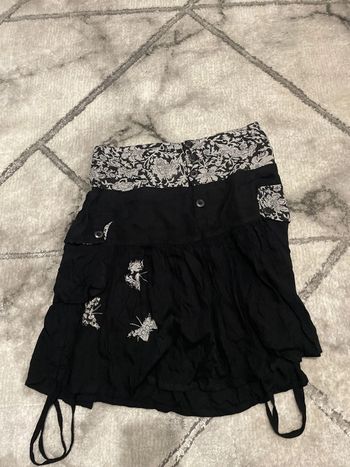 Jupe noir avec motif