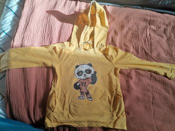 Pull fin avec capuche 3 ans