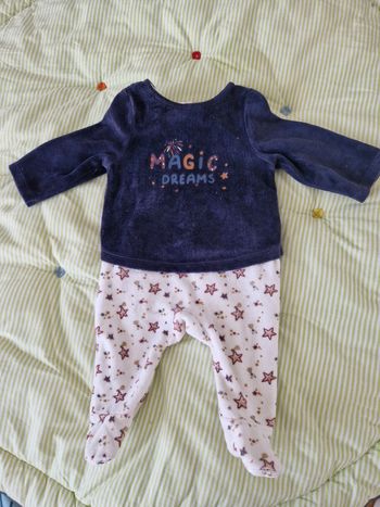 Grenouillère en très bon état