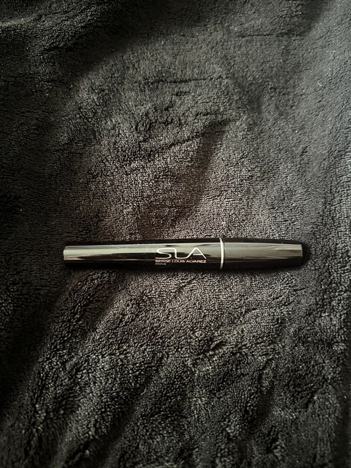 SLA mascara noir