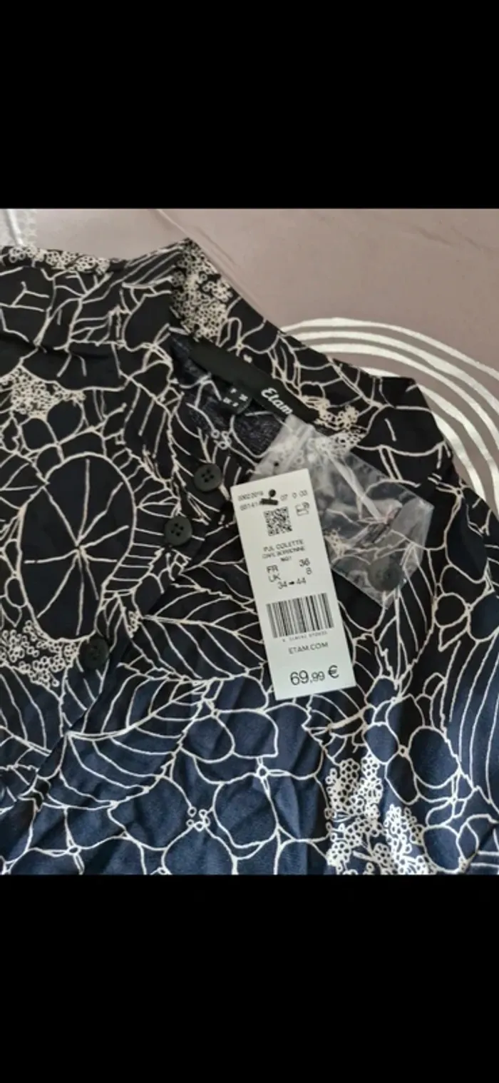 Combinaison Etam 36 neuve valeur 70€ - photo numéro 3