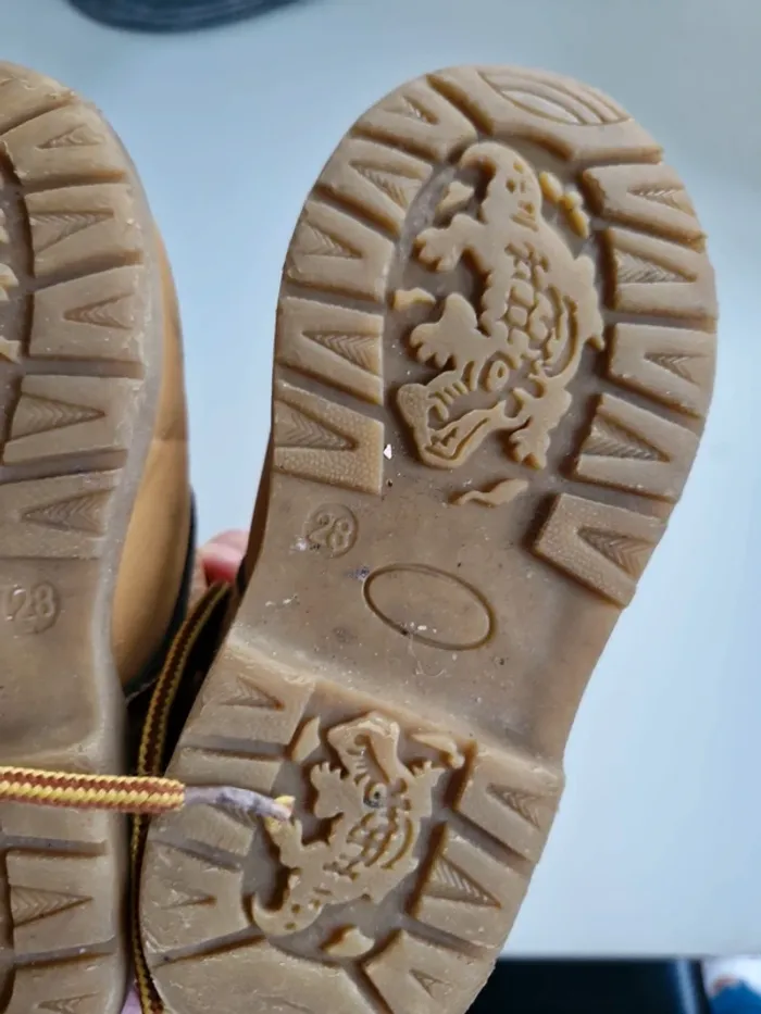 Chaussures montante fourrée 28 - photo numéro 6
