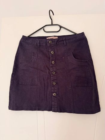 Jupe bleu marine à boutons et poches