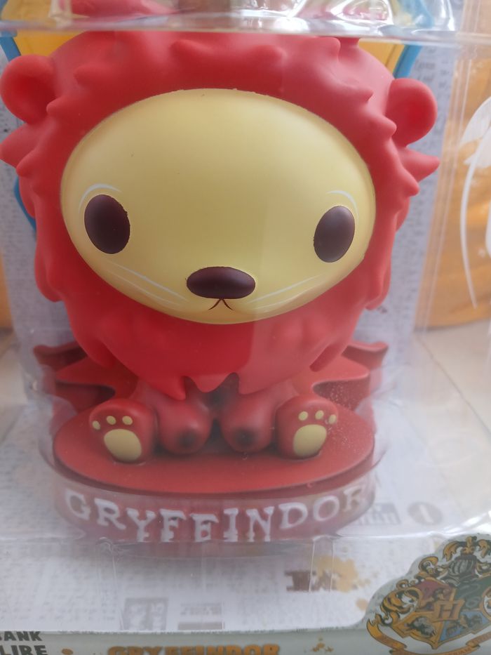 Tirelire Harry Potter Gryffindor - photo numéro 2