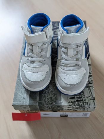 Basket Camps garçon taille 25 neuves