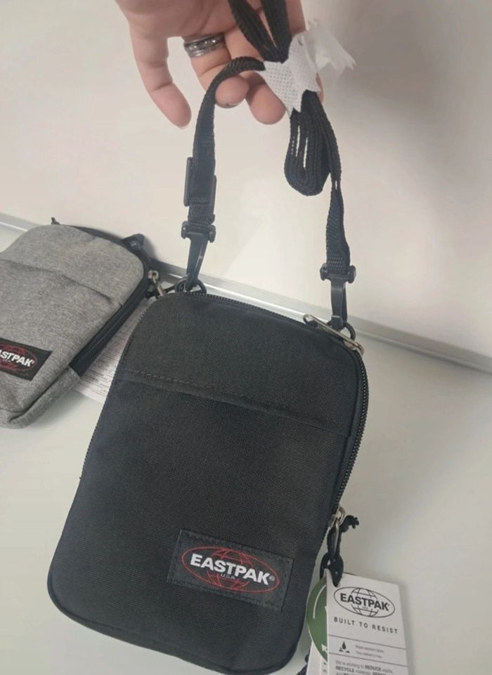 Eastpak sacoche bandoulière neuve - photo numéro 2