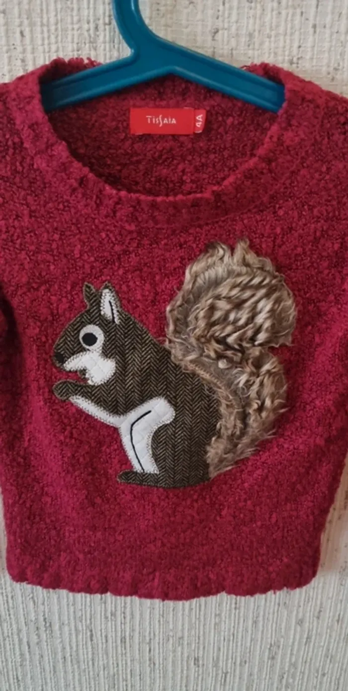 Pull bordeaux avec écureuil taille 4 ans tissaia - photo numéro 4