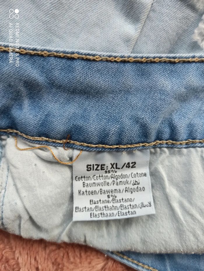 Short jeans T42 neuf - photo numéro 5