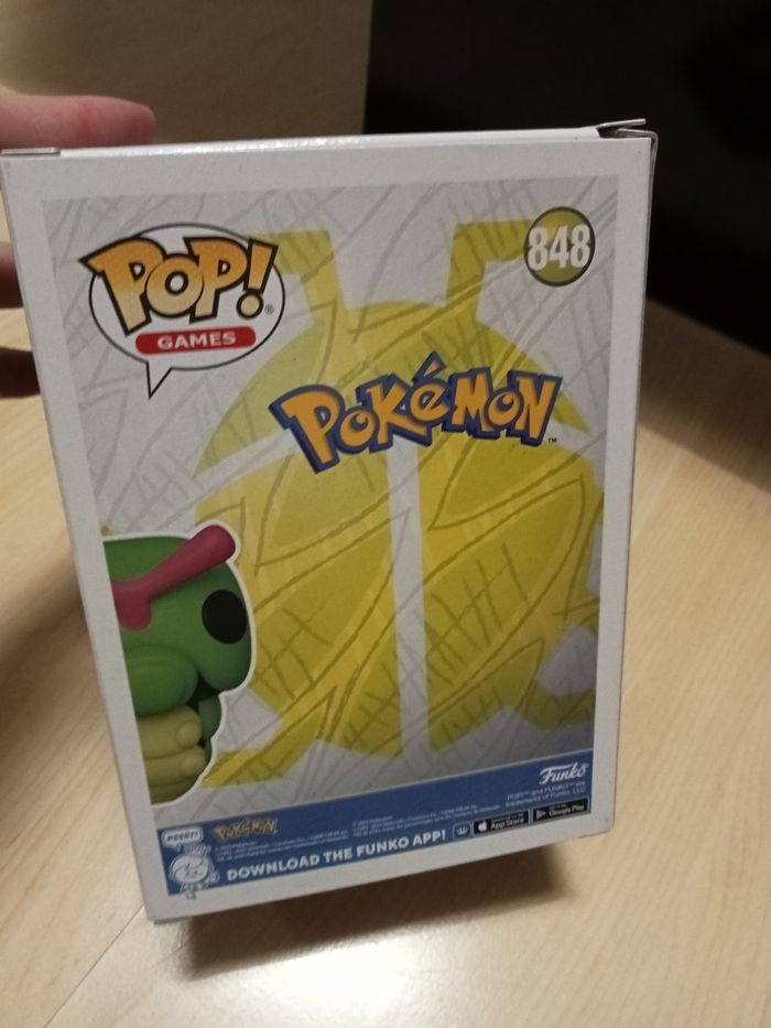 Figurine Pokémon Chenipan Pop Funko - photo numéro 4