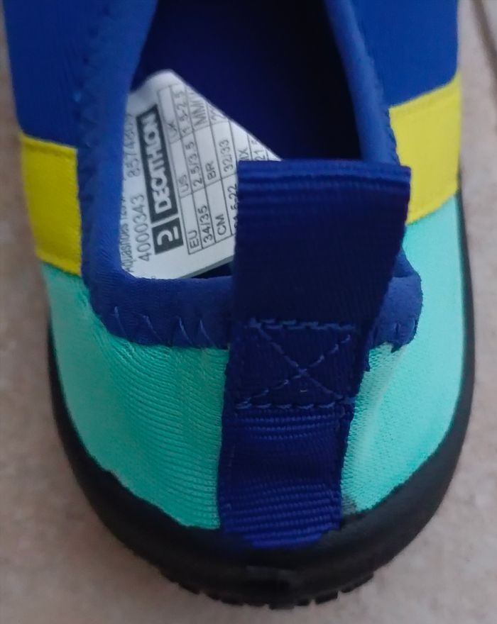 Chaussures aquatiques enfant en 34-35 neuves - photo numéro 4