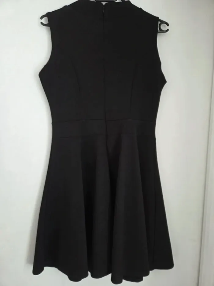 Petite robe noire de soirée femme taille 38M - photo numéro 4