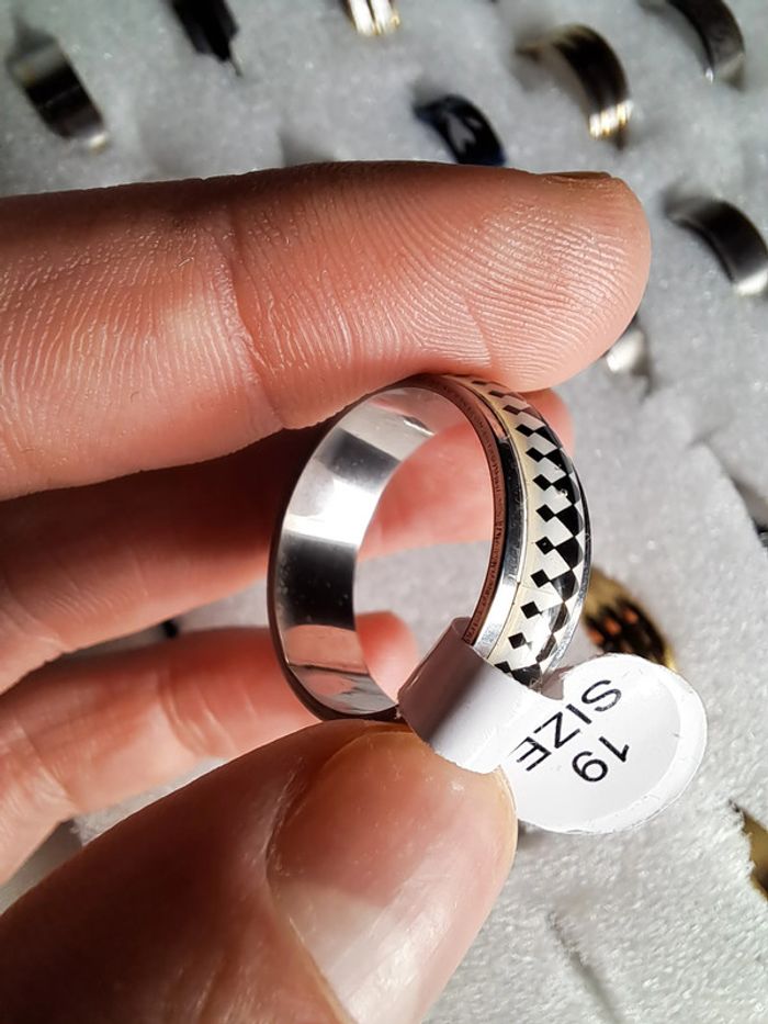 Bague acier inoxydable motifs - photo numéro 2