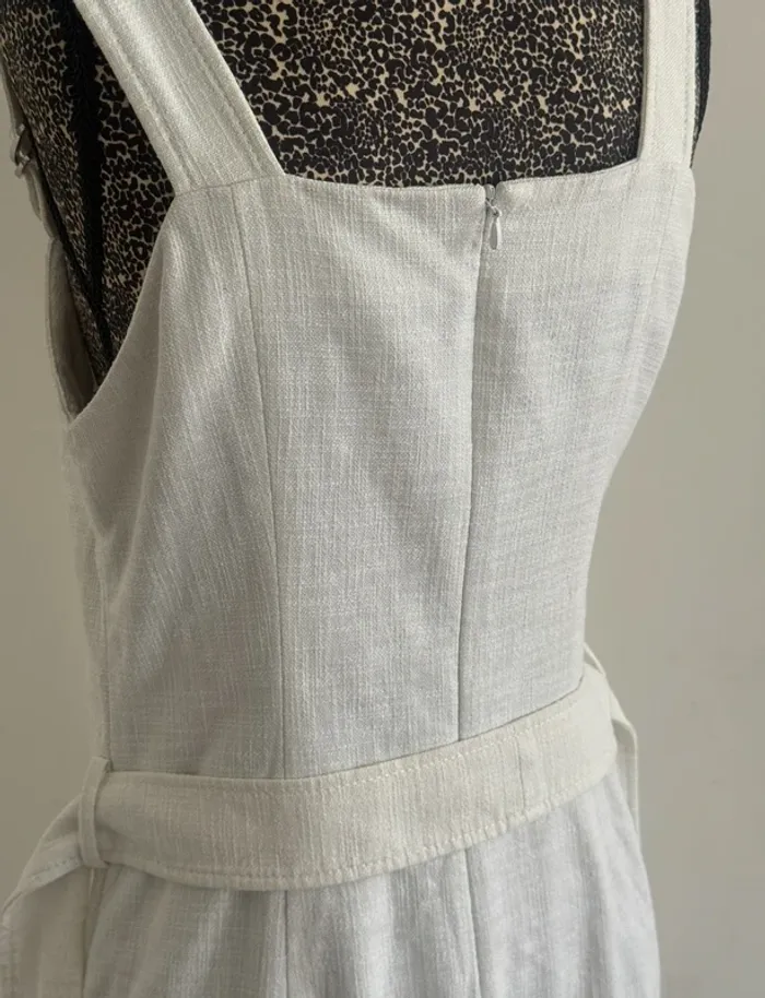 Robe style salopette blanche - Hugo Boss- Taille 38 - photo numéro 4