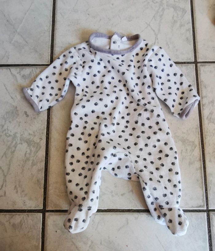 6 pyjamas taille naissance - photo numéro 5