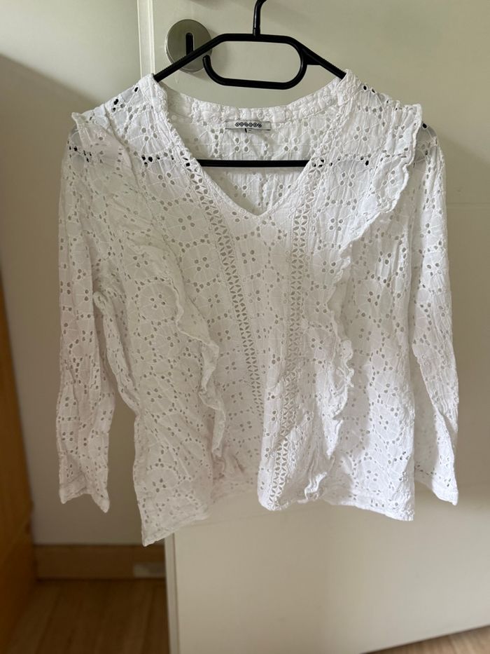 Blouse blanche - photo numéro 2