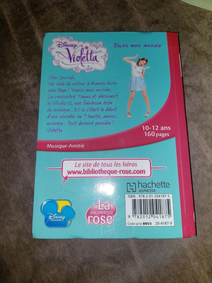 Violetta dans mon monde - photo numéro 2