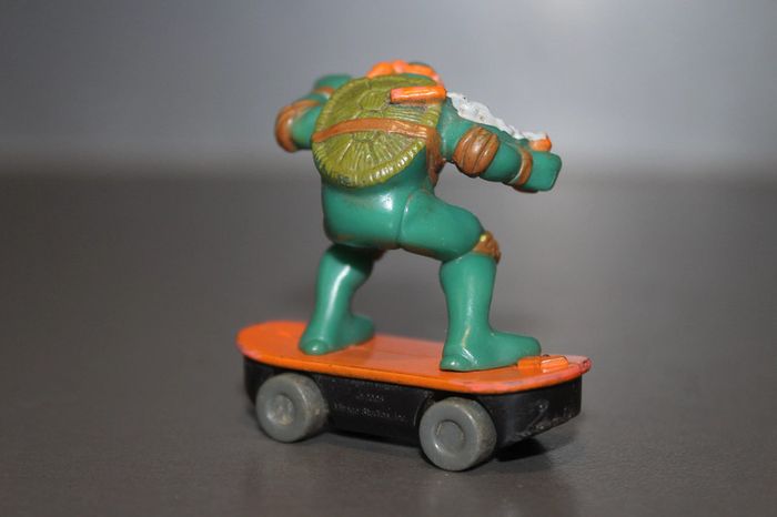 Figurine Michelangelo Skate - TMNT - photo numéro 2